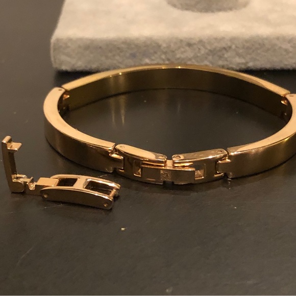 Anne Klein Bracelet,  gold tone w/ navy blue enamel, foldover clasp, extra link - Picture 9 of 13